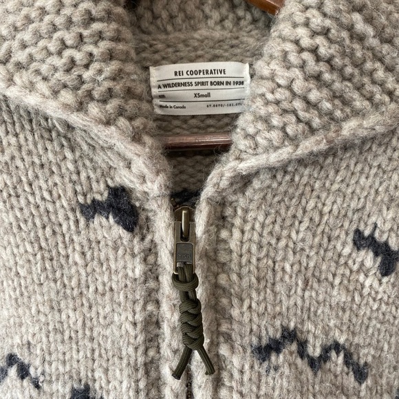 REI a wilderness spirit born 1938 limited addition 100% wool cowichan syle - Picture 5 of 12